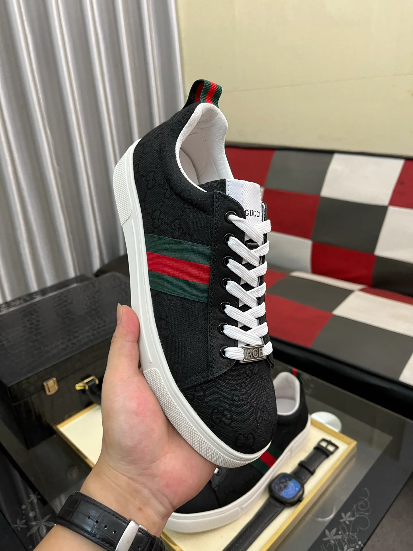 Men's Men's Shoes💰420⌚️⌚️【GUCCI】Gucci men's latest white shoe series casual shoes! The official website is built 1:1. Upper: Made of imported cowhide, with electric embroidery ➕Inner lining: Made of high-quality first-layer pigskin, soft and comfortable. Picky material selection and exquisite workmanship give you the best enjoyment. Size: 38-443️⃣Colors available